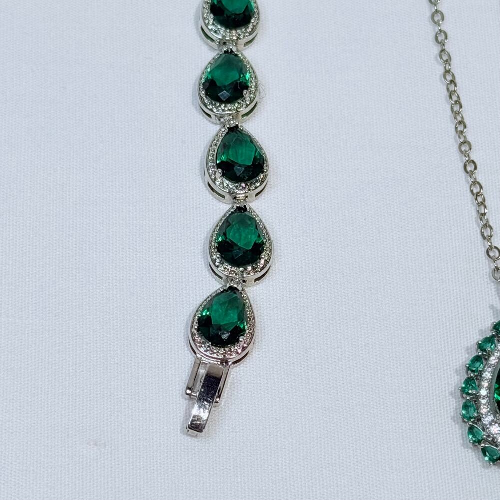 Emerald Teardrop Pear Shape Necklace Pendant, Earrings, Bracelet Set, Plated - Picture 4 of 10
